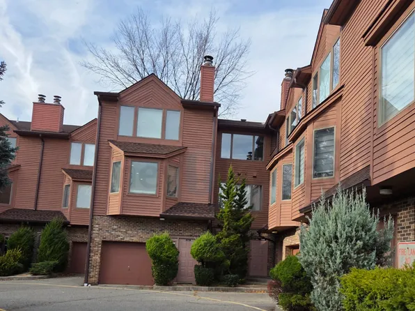 228b Washington Avenue image 1 of 7