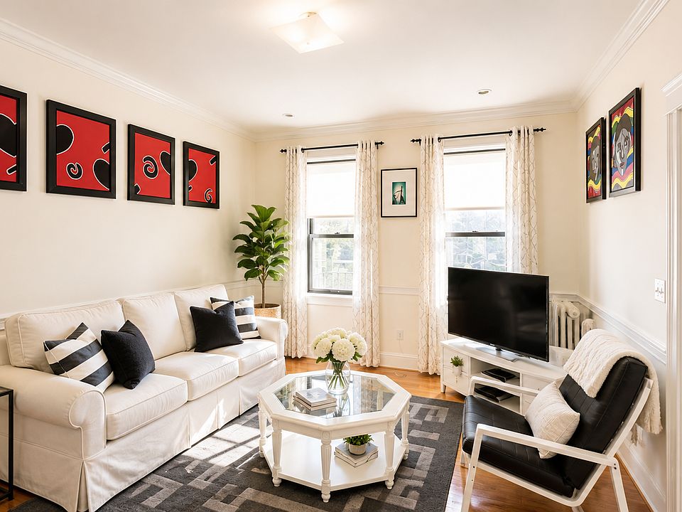1st image of 27 Glenville Ave #202