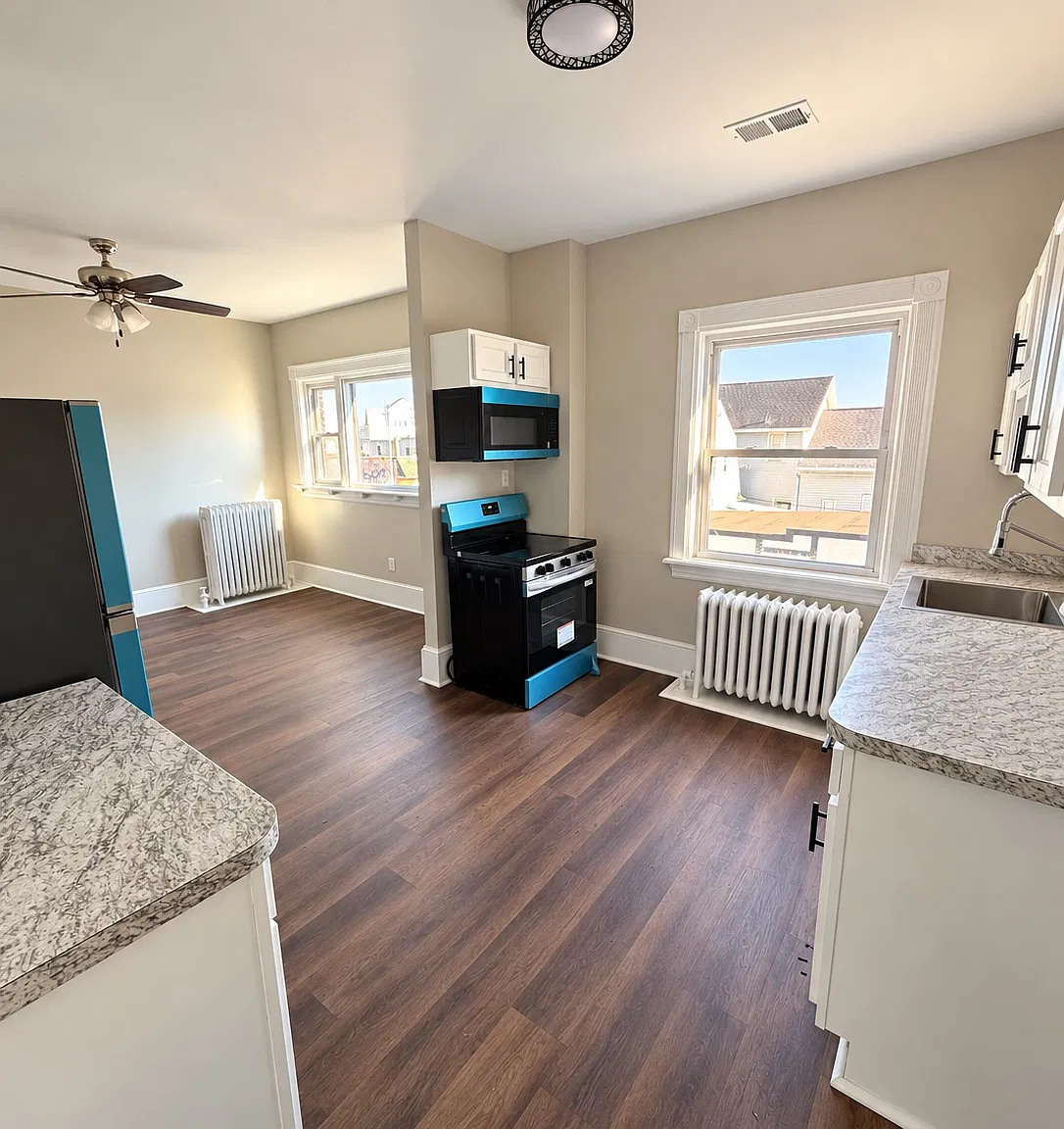 2 bed, 1100 sqft, $1,150 — Photo 1