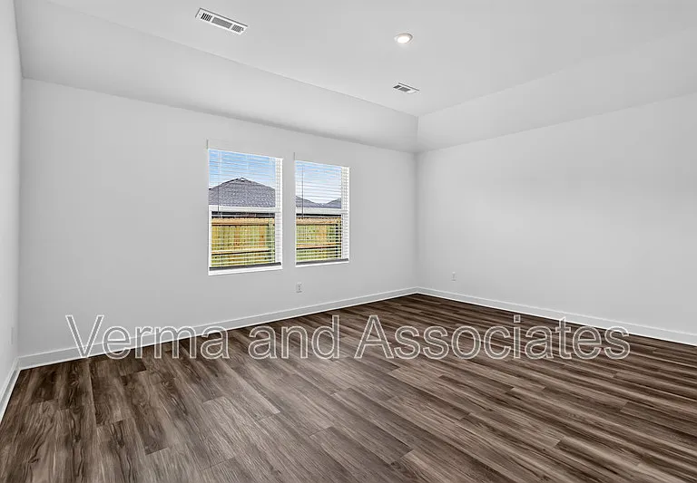 4771 W Folsom St — Photo 13