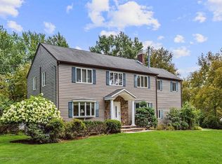 1 Duncan Dr, Holmdel, NJ 07733