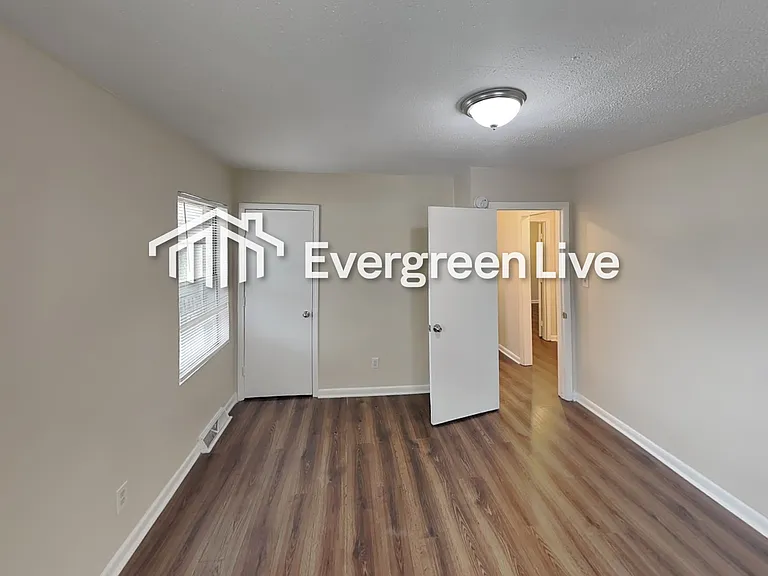 145 Sewanee Ave NW — Photo 9