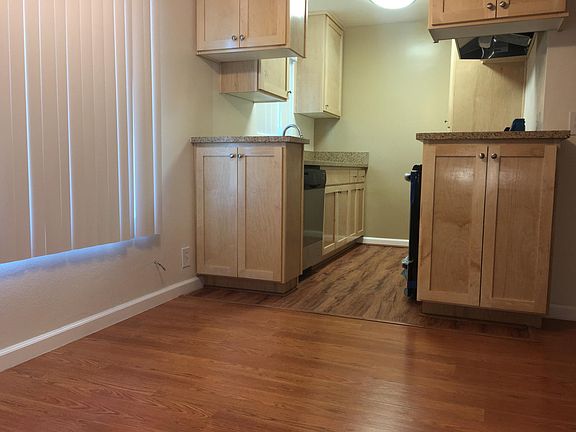 2nd image of 5929 Laurel Canyon Blvd APT 8