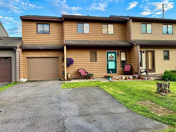 2nd image of 36 Theresa Blvd