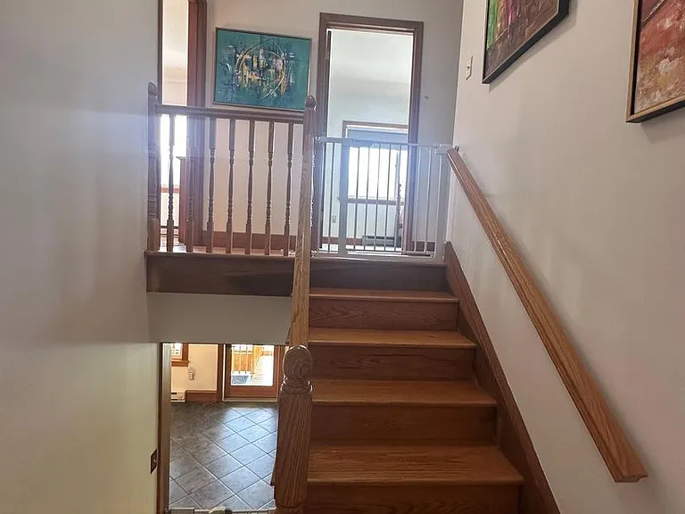 109 Brush Hill Rd — Photo 22