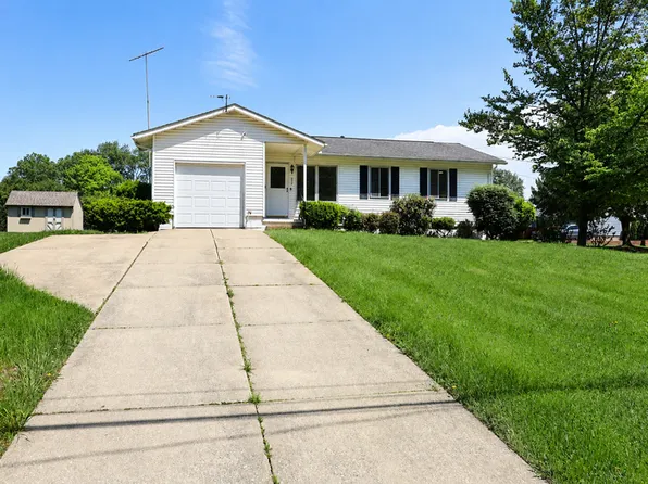 255 Taylor Rd, Barberton, OH 44203