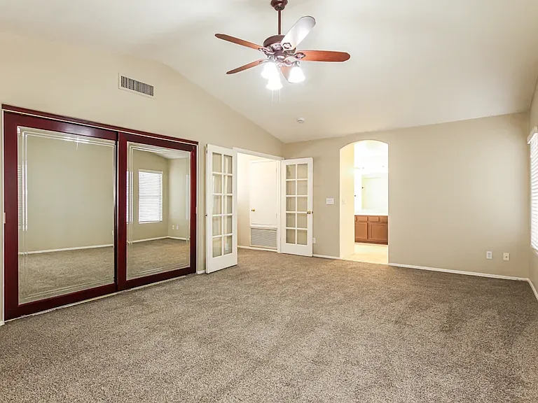 7128 N 28th Ave — Photo 12