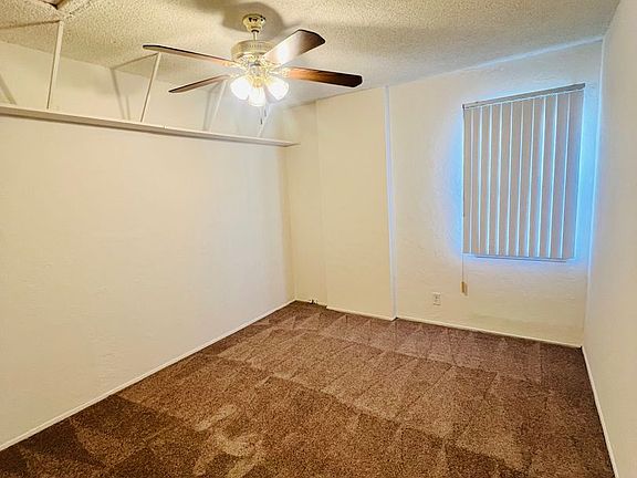 3rd image of 1400-1408 N Freeman Ave #1402