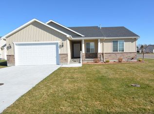 1038 S Midway Ave, Ammon, ID 83406