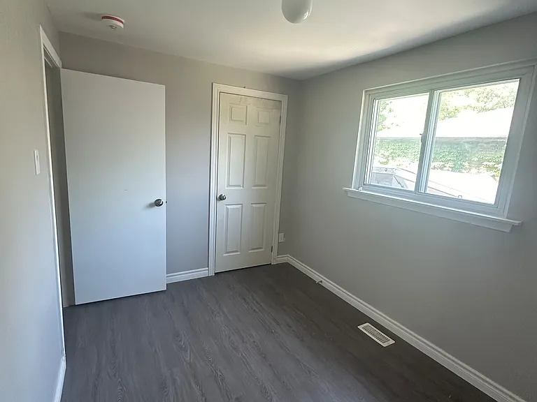 199 Avondale Blvd #2 — Photo 10