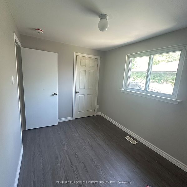 Brampton House for rent - 3 Bedrooms — photo 8