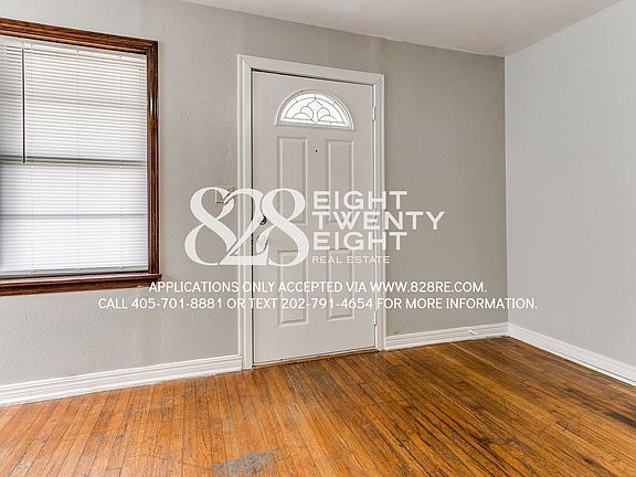 4th image of 106 E Dale St