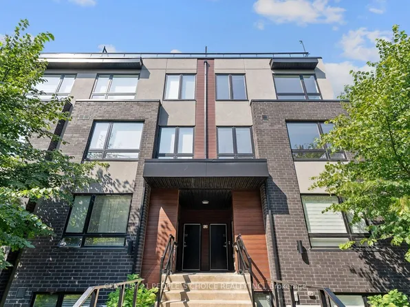 1110 Briar Hill Ave #312, Toronto, ON M6B 0A9