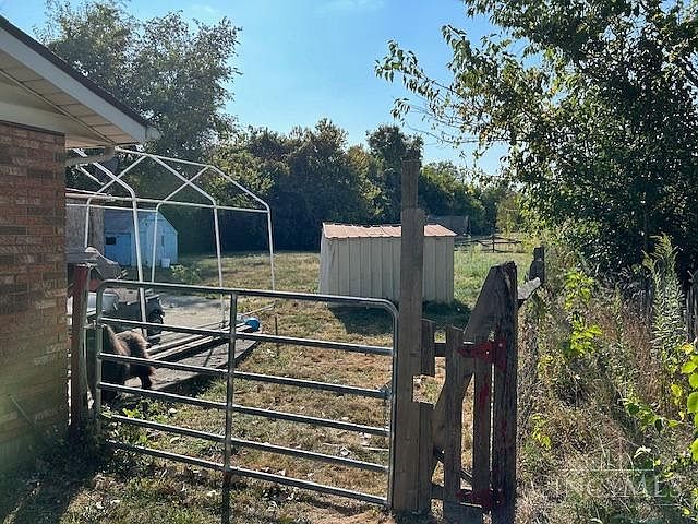 2nd image of 5199 Princeton Glendale Rd