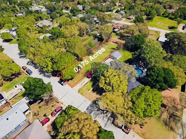 3028 Delaware Trl, Lake Worth, TX 76135