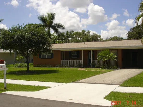 1316 Sunbury Dr, Fort Myers, FL 33901