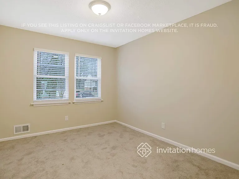 4496 Fowler Ln — Photo 17