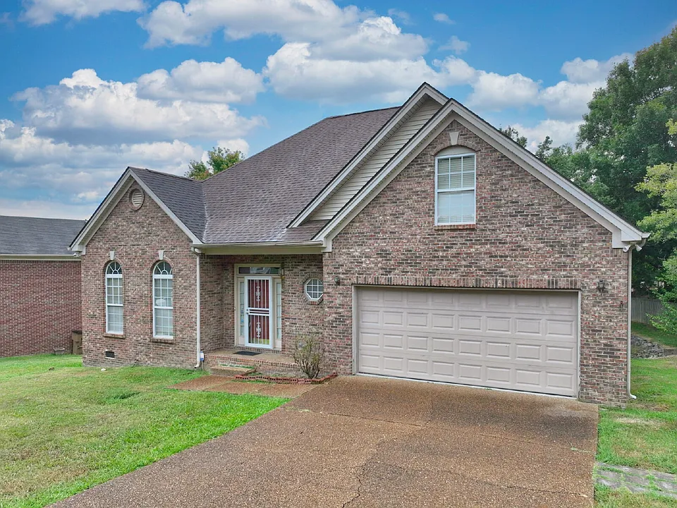 728 Cedar Crest Dr