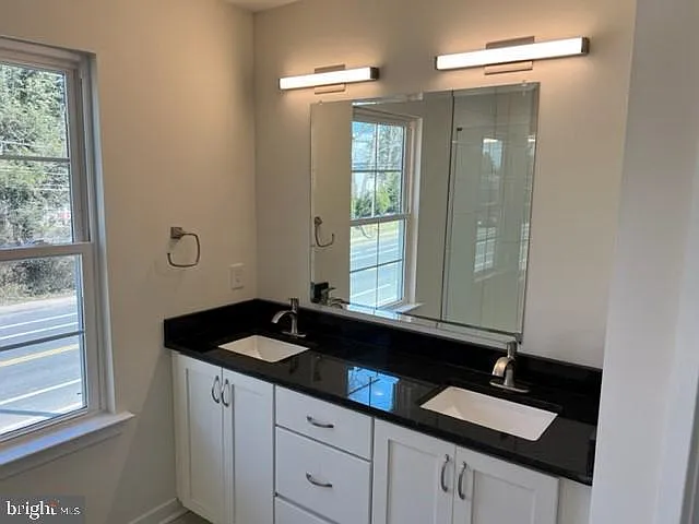 13499 Damar Dr — Photo 13