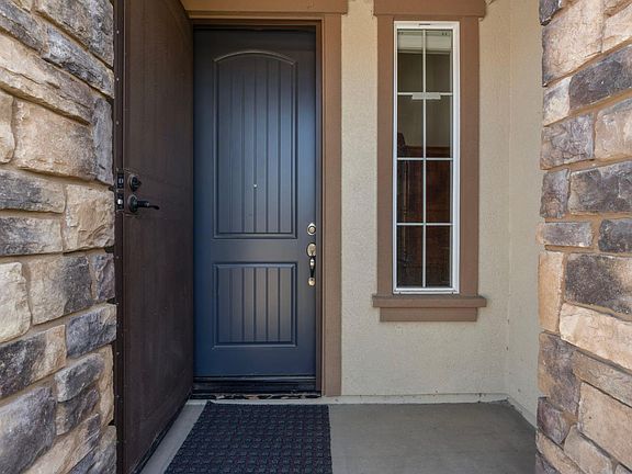 4th image of 1017 Kumara St