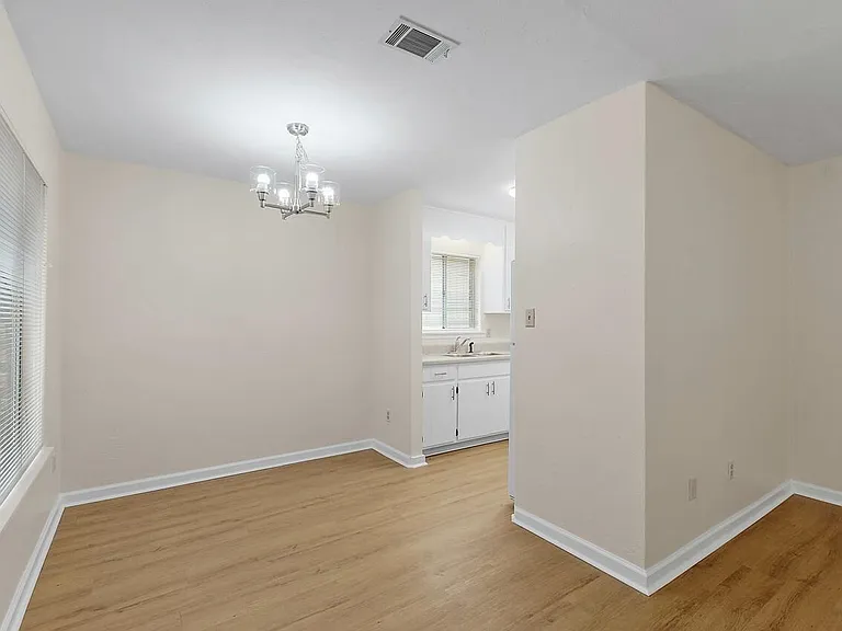 2188 Claremont Ln #A — Photo 10
