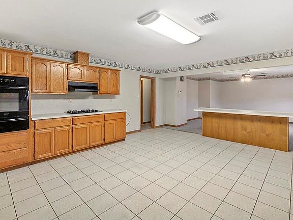 5th image of 3163 Jerrie Ave