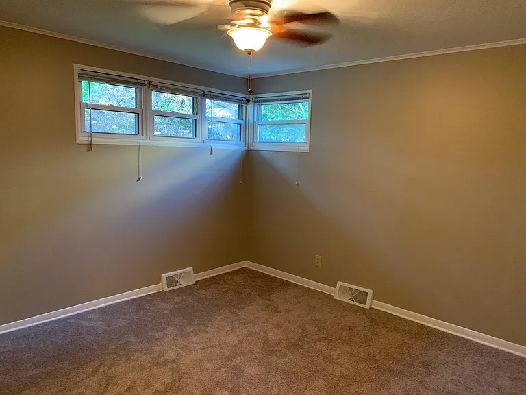 4117 Buckingham Dr — Photo 11
