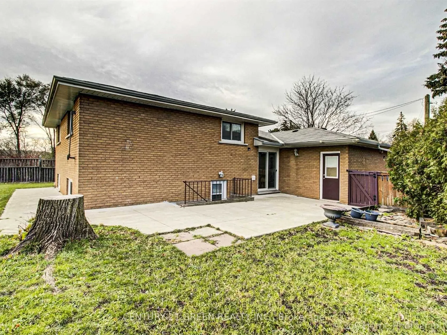 3 bed, $2,699 — Photo 2