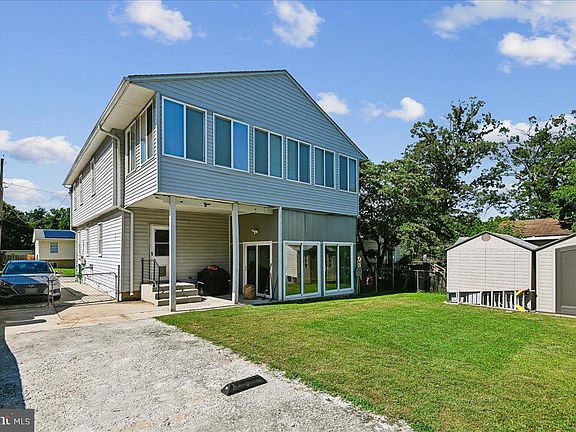 2nd image of 807 205th St