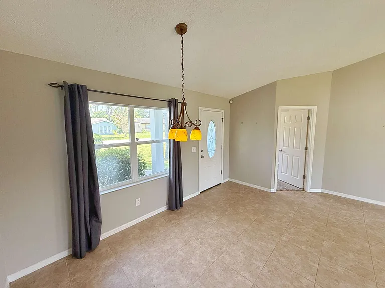 39 Fischer Ln — Photo 6