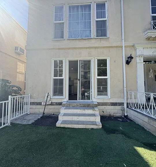 137 S Crescent Dr #1 — Photo 5