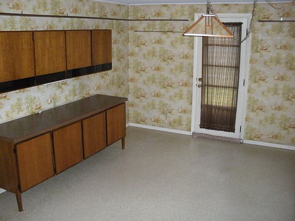 5th image of 505 N Almond St