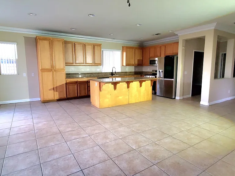82787 Matthau Dr #82787 — Photo 5