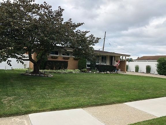 2nd image of 10045 Hartel Ct