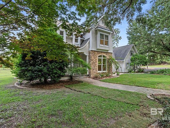 2nd image of 12660 Oak Tree Dr