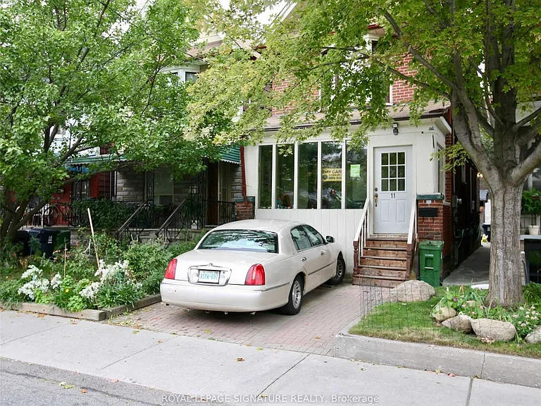 11 Ferrier Ave #BASEMENT — Photo 1