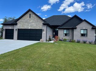 52810 Card Rd, Macomb, MI 48042