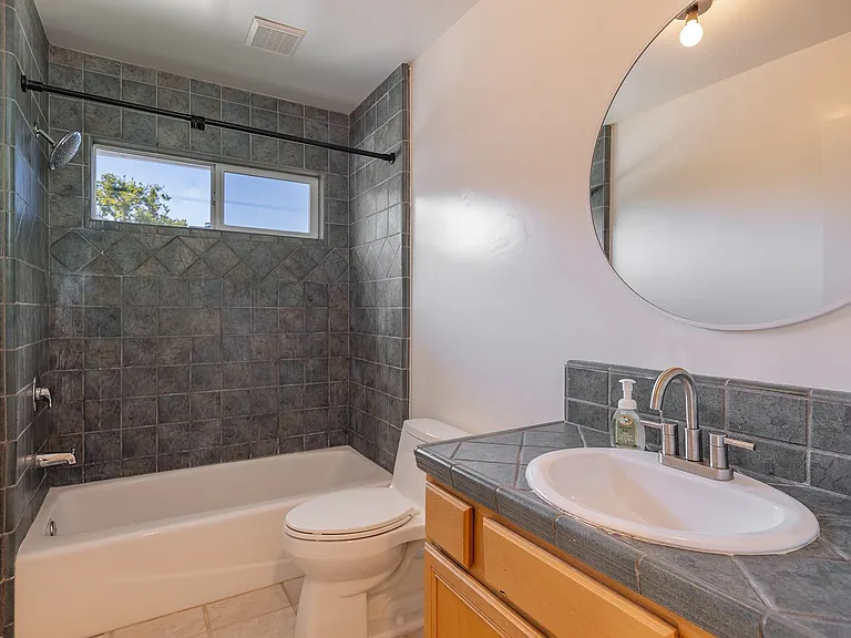 304 El Conejo Dr — Photo 15