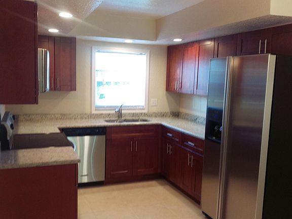 5th image of 104 Preston Ln #104