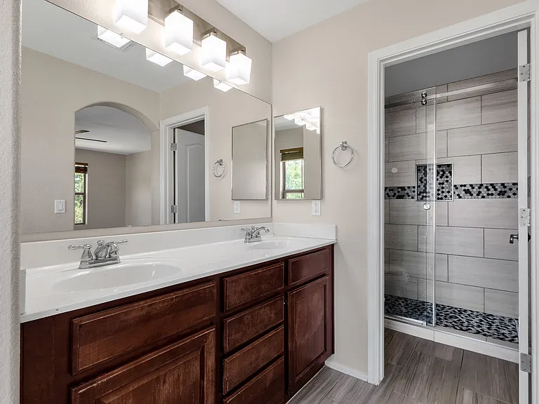 4365 E Morrow Dr — Photo 13