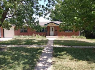 208 N Reno Ave, Burrton, KS 67020