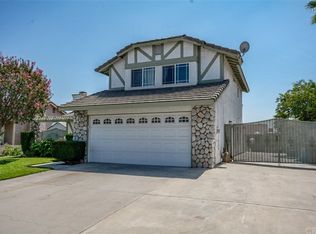 17933 Ceres Ave, Fontana, CA 92335