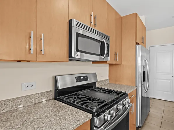 172 Culver Ave APT 608, Jersey City, NJ 07305