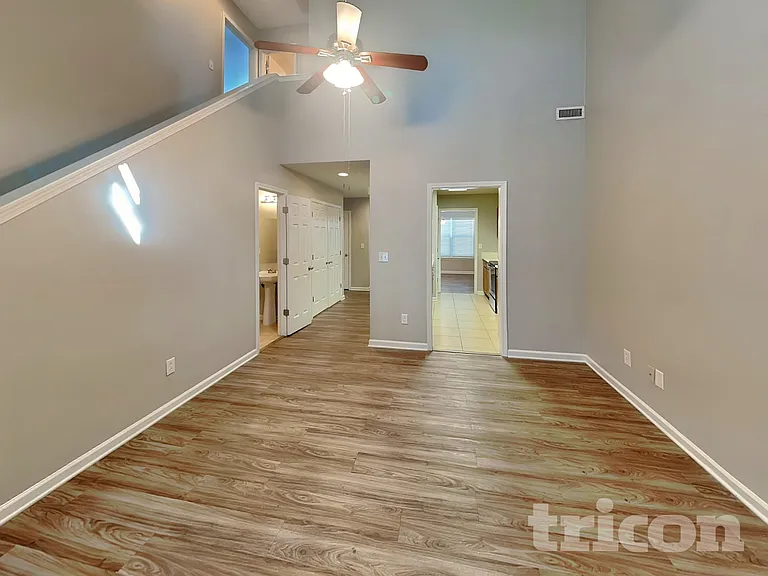 11011 Pointer Ridge Dr — Photo 2