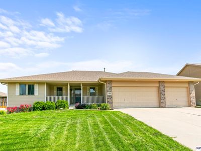 1804 Longview St, Papillion, NE, 68133
