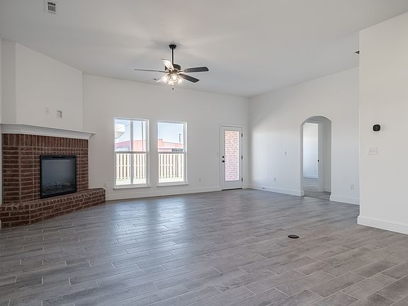 4th image of 2400 Cameo Ln
