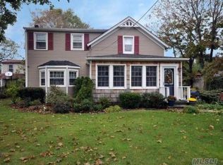 114 Cherry Ave, West Sayville, NY 11796