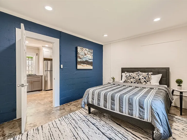 220 Bass St SE — Photo 12