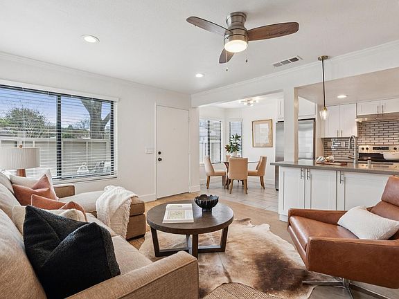 2nd image of 95 Dockside Circle