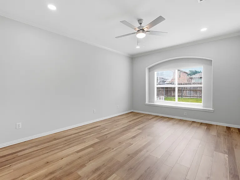 14710 Crystal Lake Dr — Photo 19